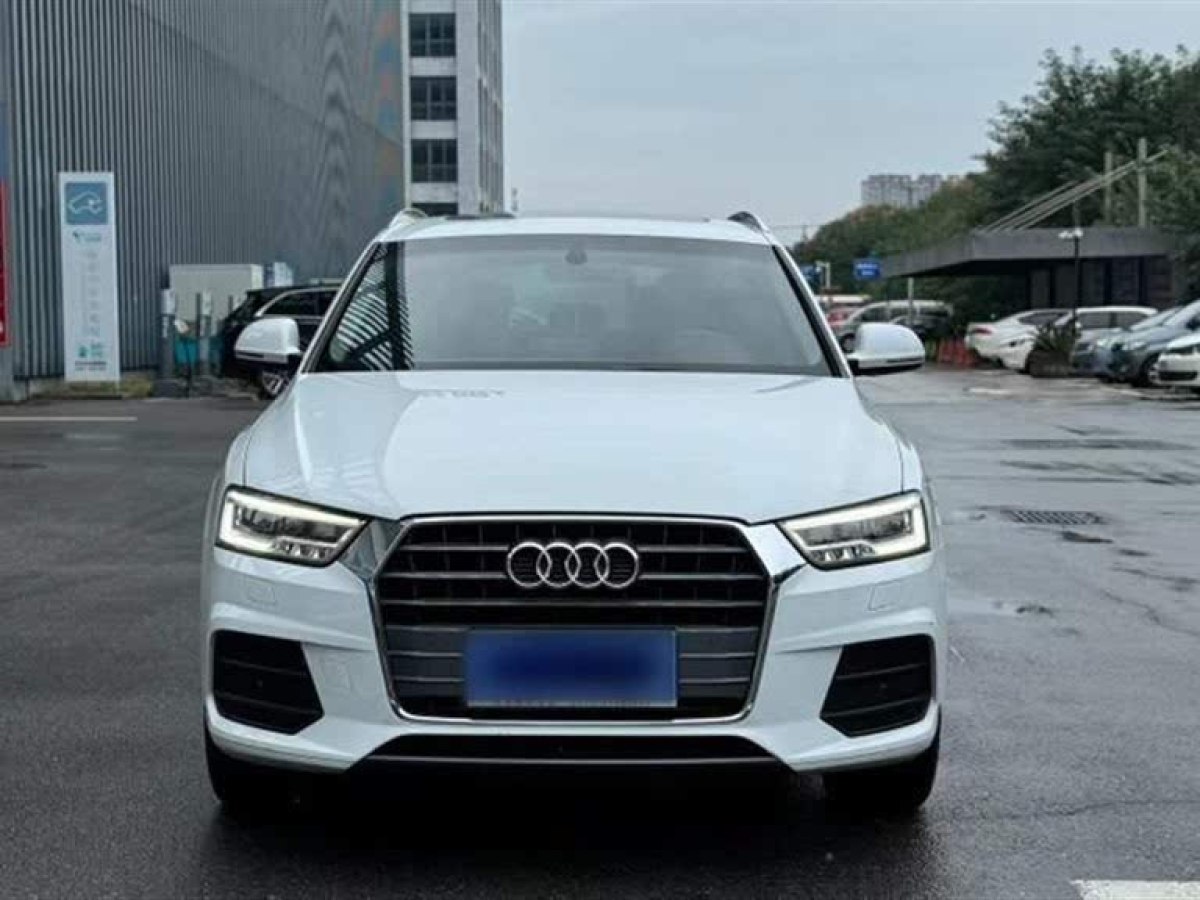 奧迪 奧迪Q3  2018款 30周年年型 35 TFSI 時(shí)尚型圖片