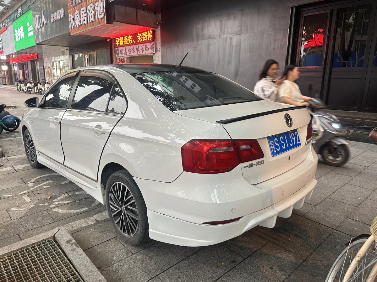 大眾 捷達(dá)  2015款 質(zhì)惠版 1.6L 手動時(shí)尚型圖片