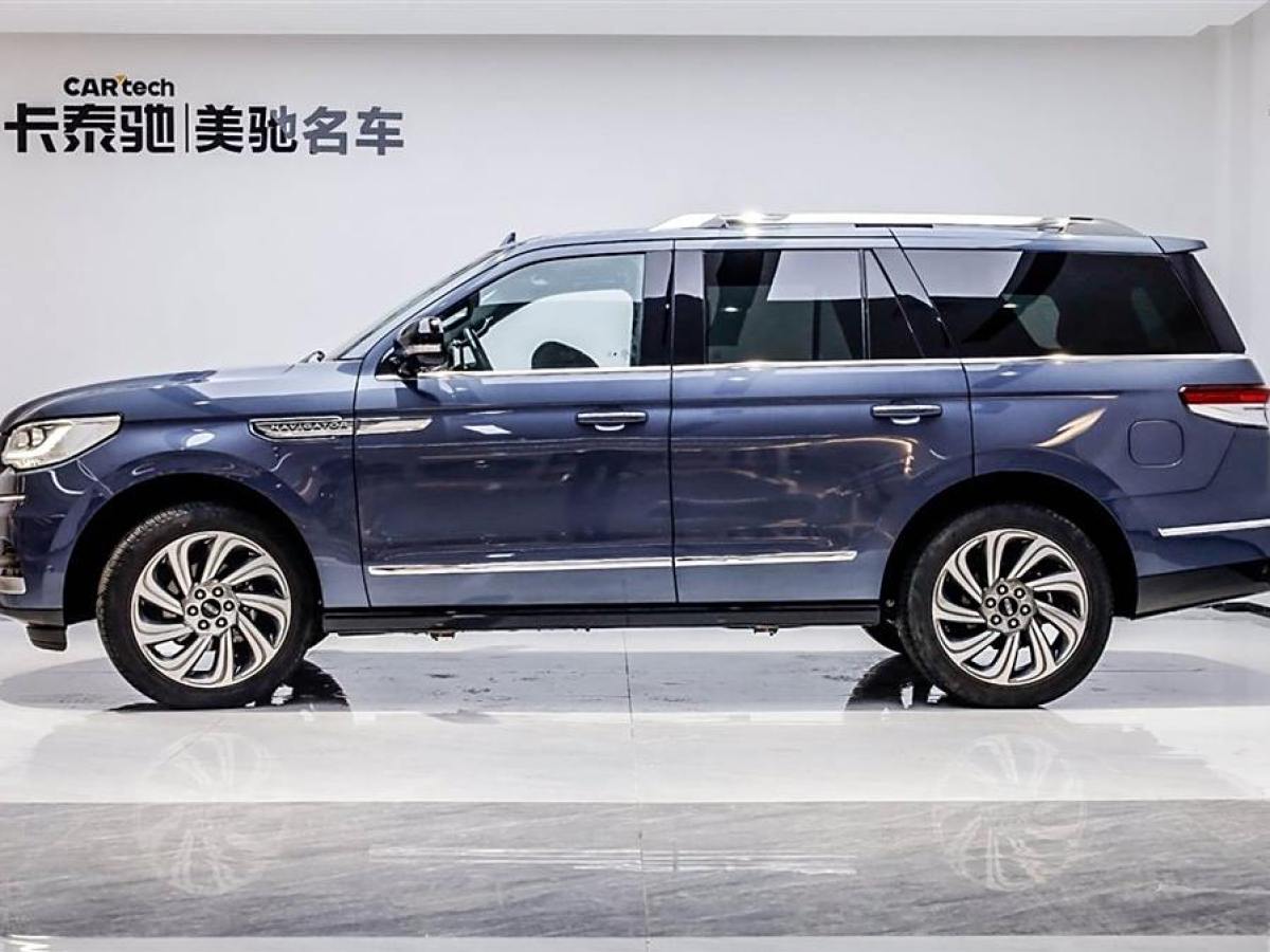 林肯 領(lǐng)航員  2022款 3.5T 尊耀版圖片