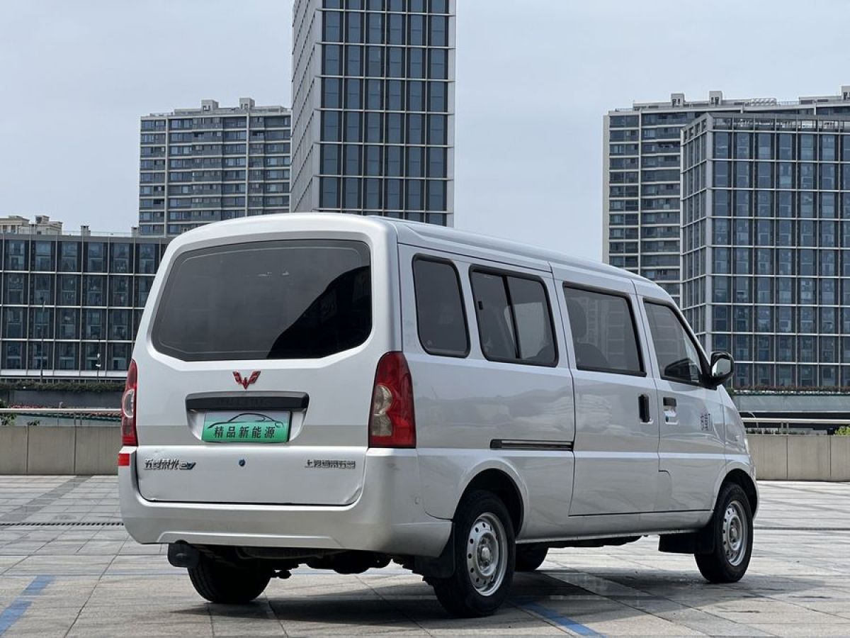五菱 五菱荣光EV  2022款 基本型客车鹏辉电池图片