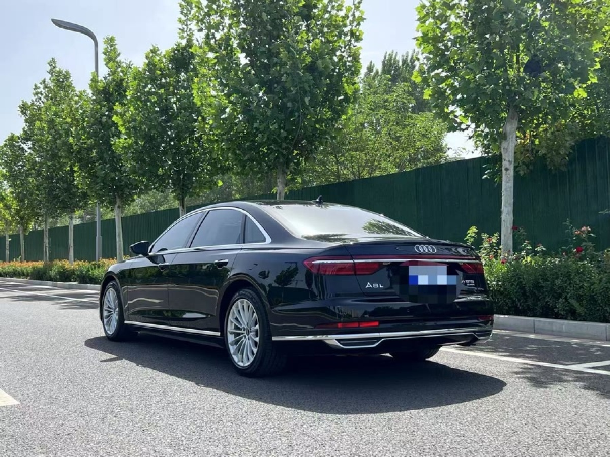 奧迪 奧迪A8  2022款 A8L 50 TFSI quattro 舒適型典藏版圖片