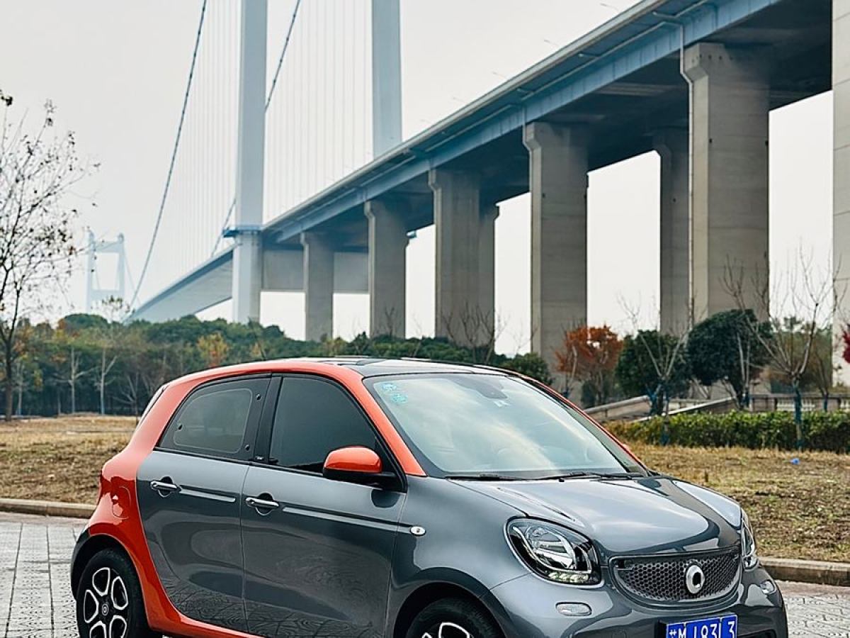 smart forfour  2016款 0.9T 66千瓦先鋒版圖片