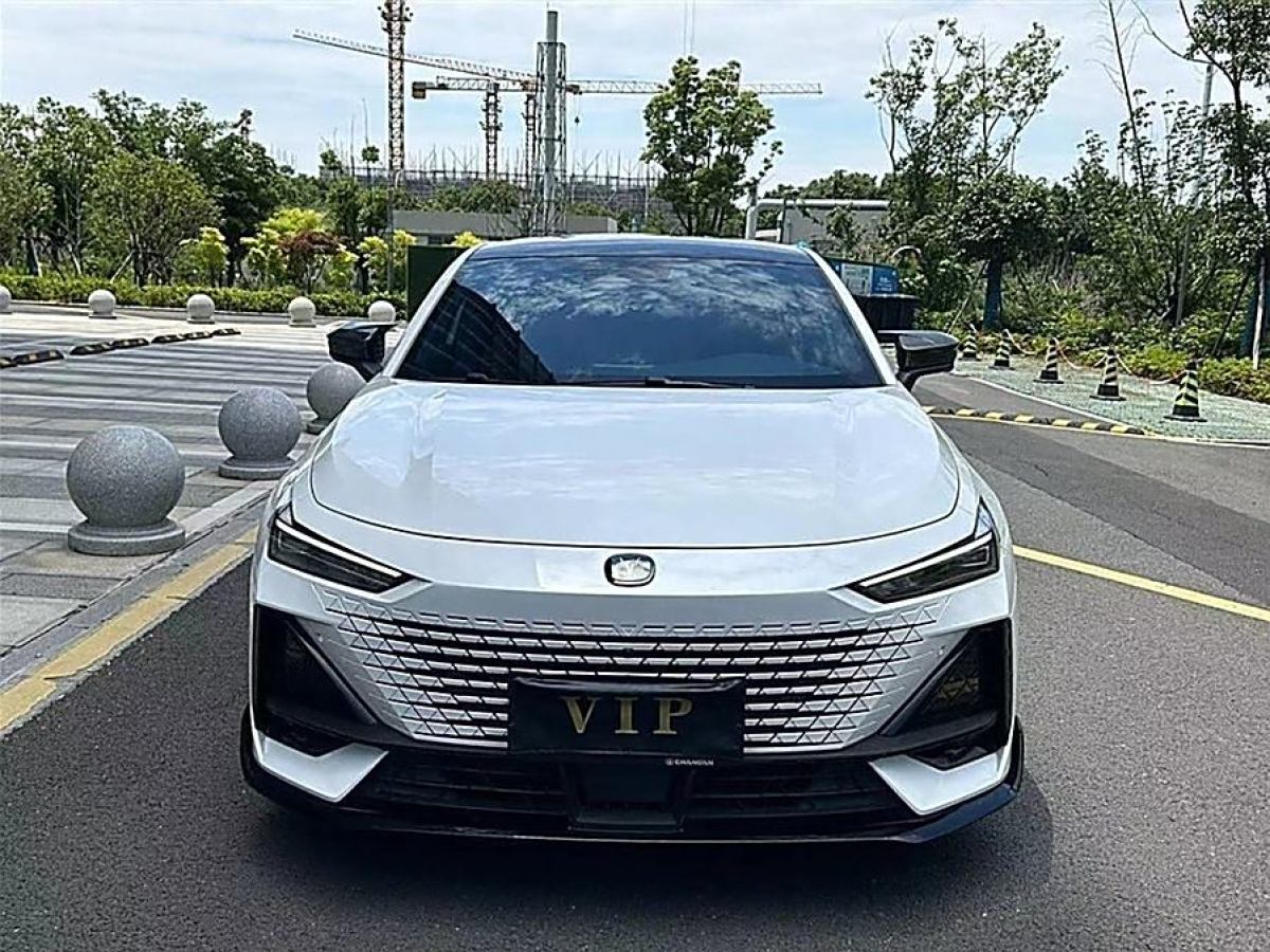 長(zhǎng)安 長(zhǎng)安UNI-V  2023款 1.5T 運(yùn)動(dòng)版圖片