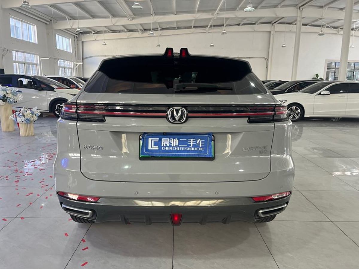 長(zhǎng)安 長(zhǎng)安UNI-K新能源  2022款 藍(lán)鯨iDD 130km 1.5T 尊貴型圖片