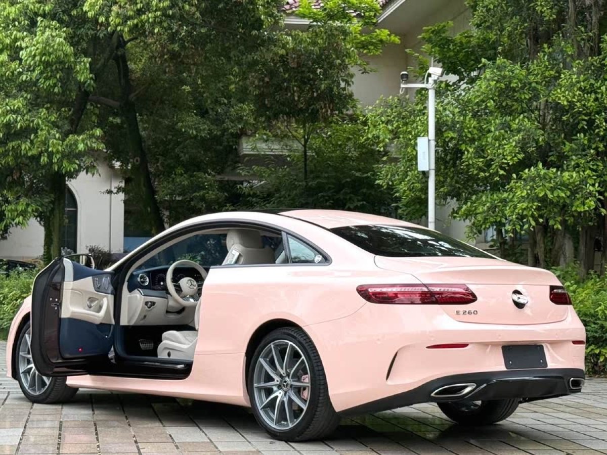 奔馳 奔馳E級  2020款 E 260 轎跑車圖片