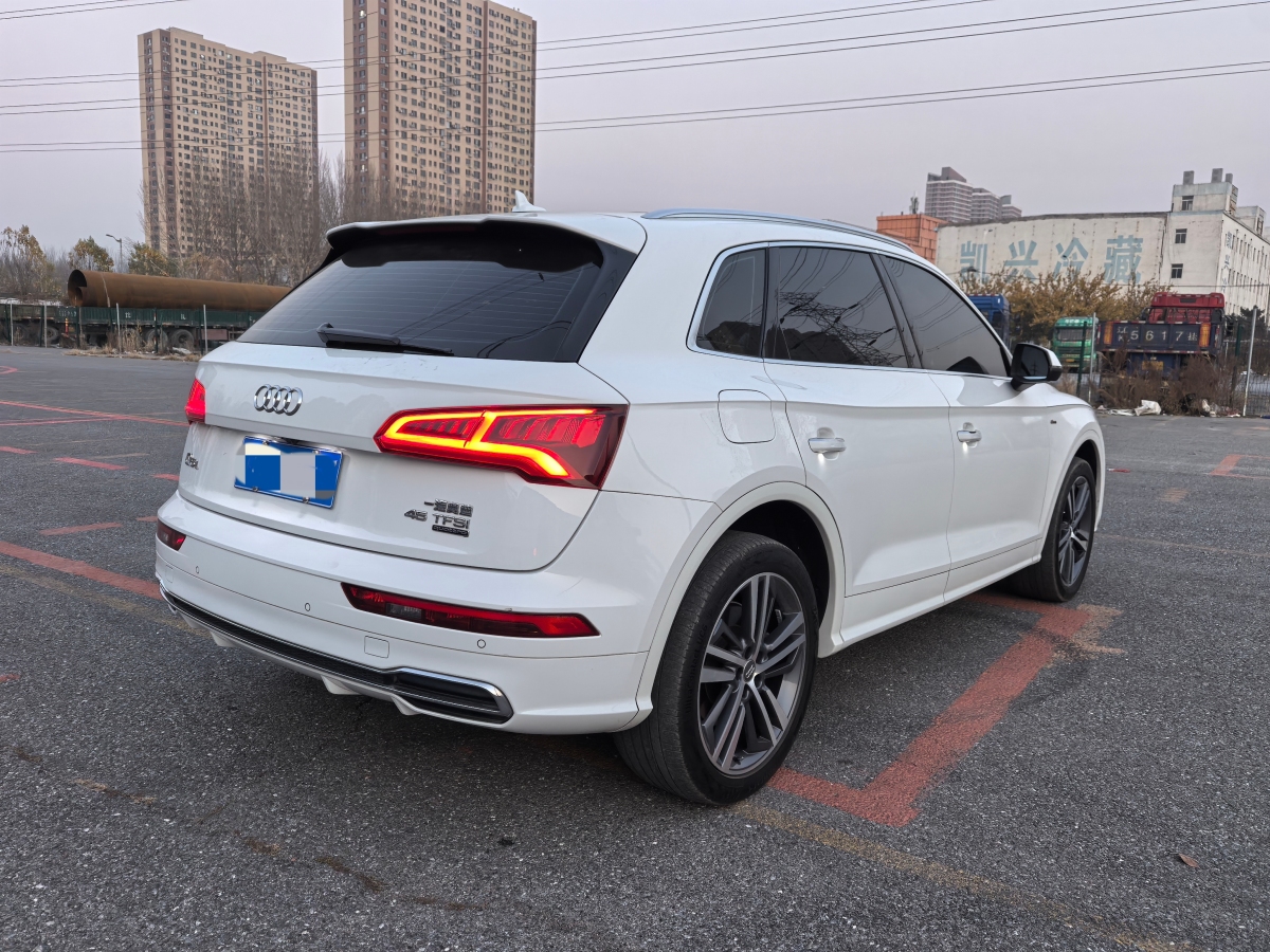 奧迪 奧迪Q5L  2020款 改款 40 TFSI 榮享時尚型圖片