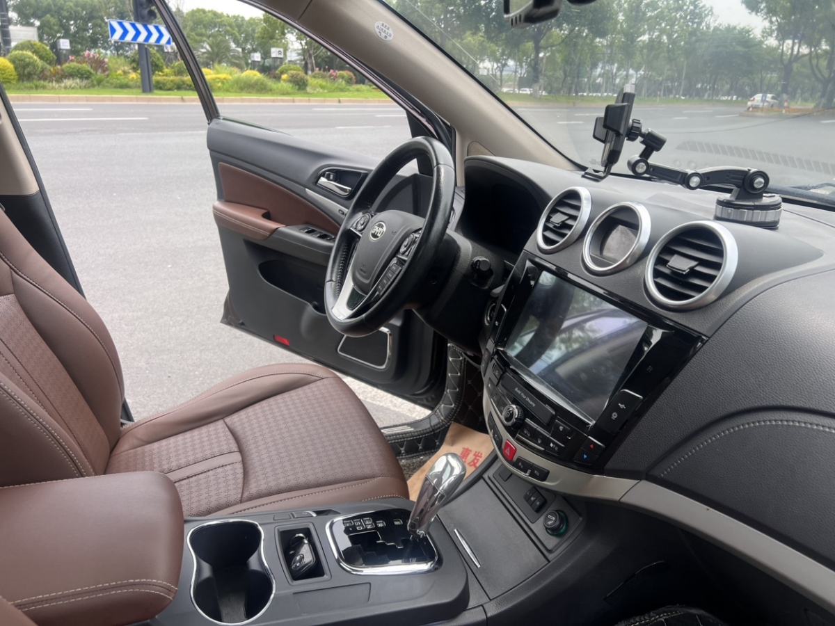 比亞迪 S7  2017款 2.0T 自動旗艦型圖片