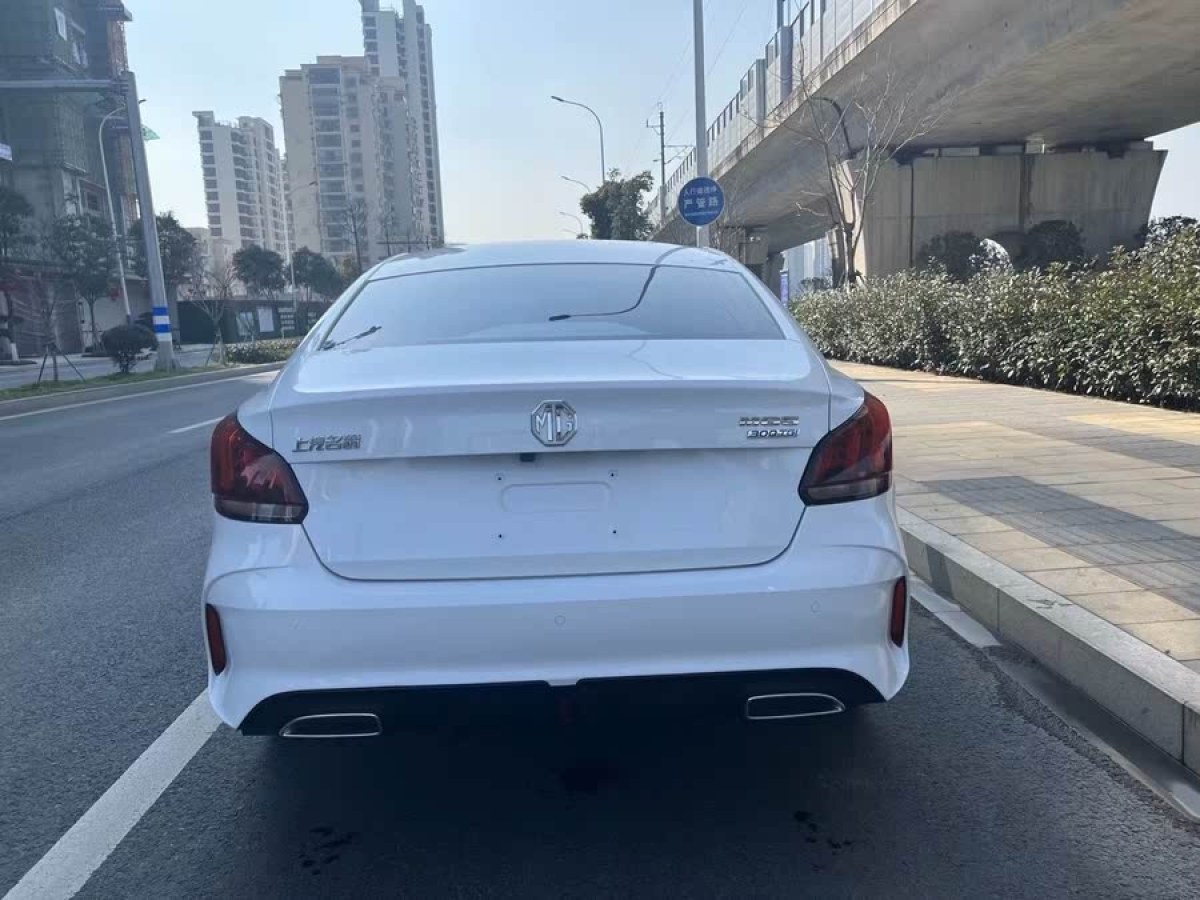 名爵 名爵5  2021款 改款 300TGI DCT青奢豪享版圖片