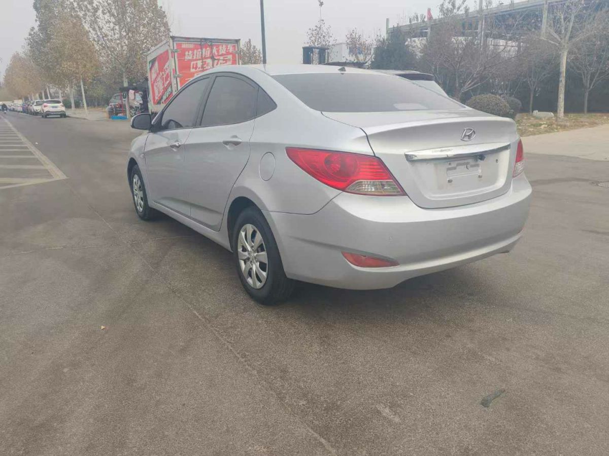 現(xiàn)代 瑞納  2014款 1.4 GLS 智能型圖片