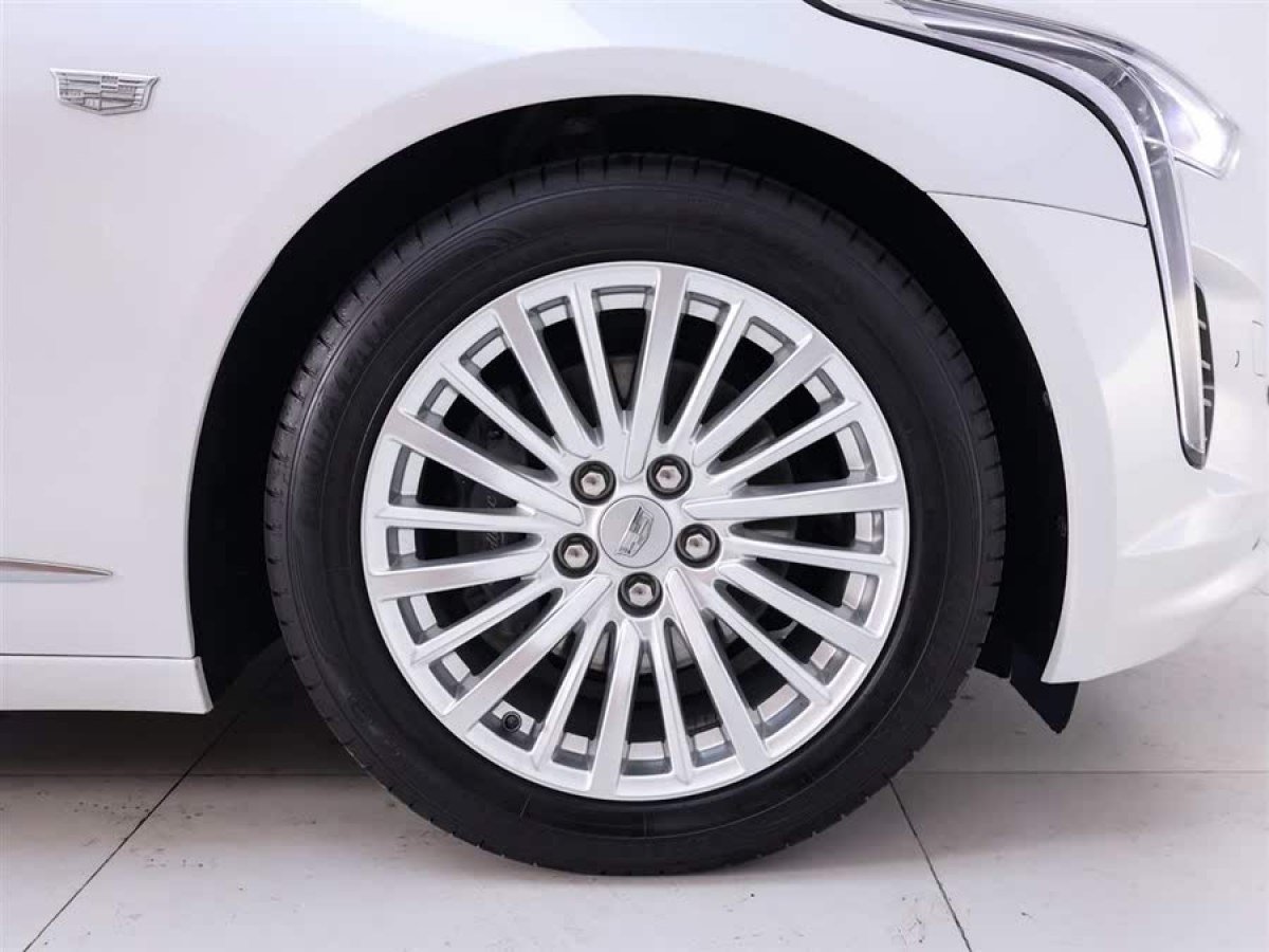 凱迪拉克 CT6  2022款 28T 豪華型圖片
