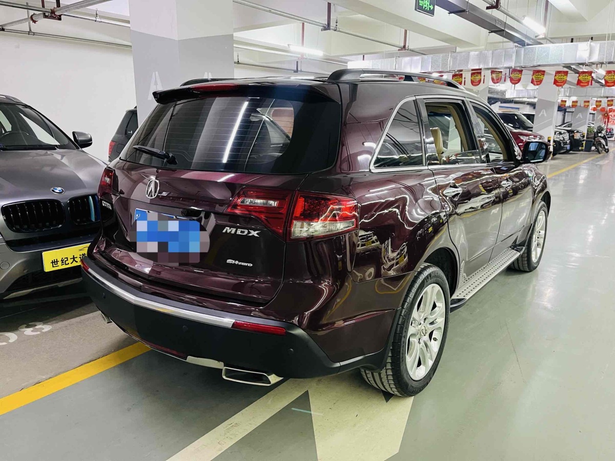 謳歌 MDX  2011款 3.7 標(biāo)準(zhǔn)尊享運(yùn)動(dòng)版圖片