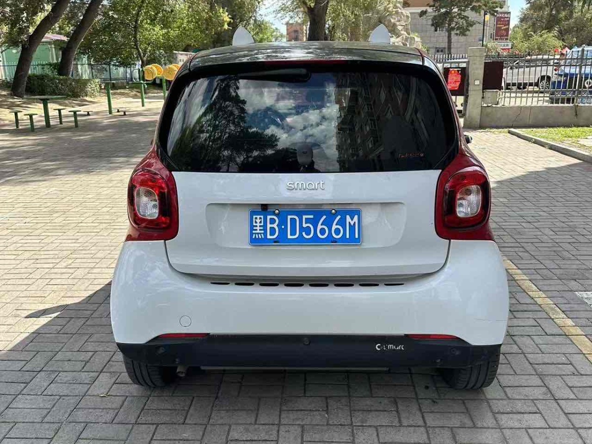 smart fortwo  2015款 1.0L 52千瓦硬顶激情版图片