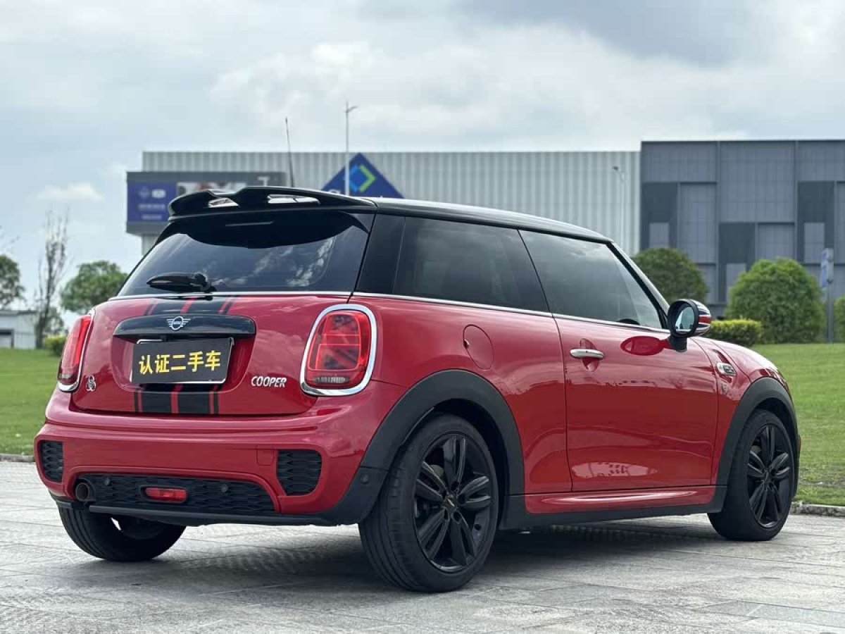 MINI CLUBMAN  2018款 1.5T COOPER 賽車(chē)手圖片