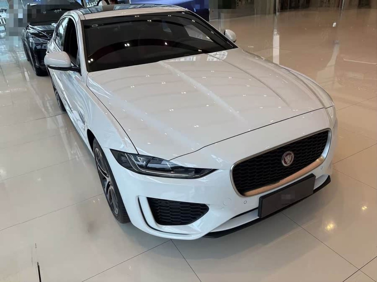 捷豹 XEL  2023款 2.0T 250PS R-DYNAMIC S進(jìn)取運(yùn)動版圖片