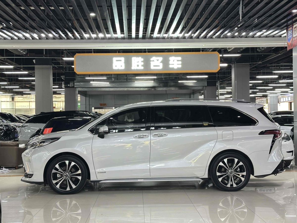 豐田 格瑞維亞  2023款 2.5L混動 旗艦VIP版圖片