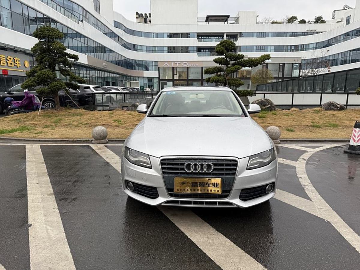 2011年3月奧迪 奧迪A4L  2011款 2.0 TFSI 舒適型