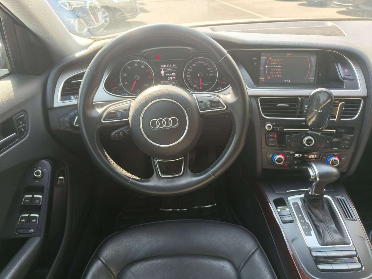 奧迪 奧迪A4L  2015款 35 TFSI 自動(dòng)舒適型圖片