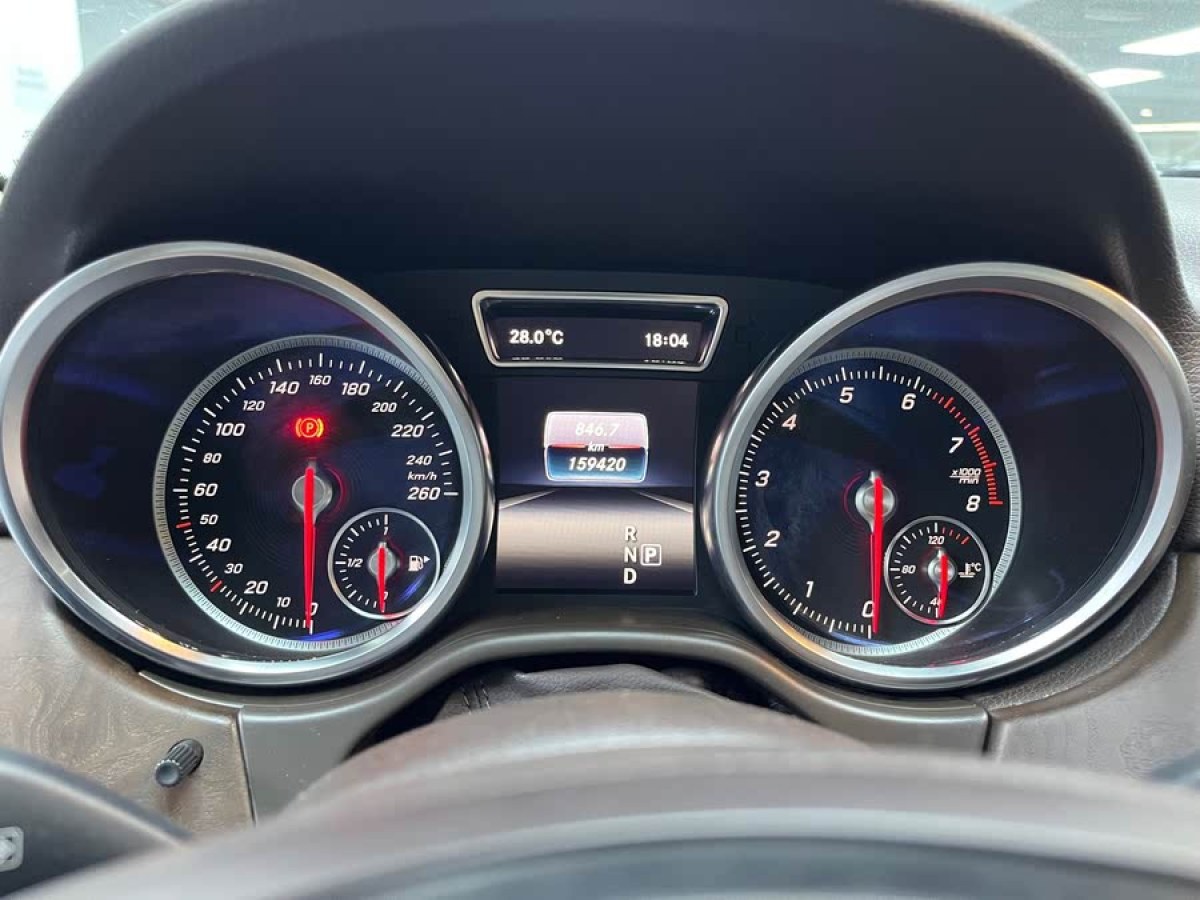奔馳 奔馳GLE  2016款 GLE 320 4MATIC 豪華型圖片