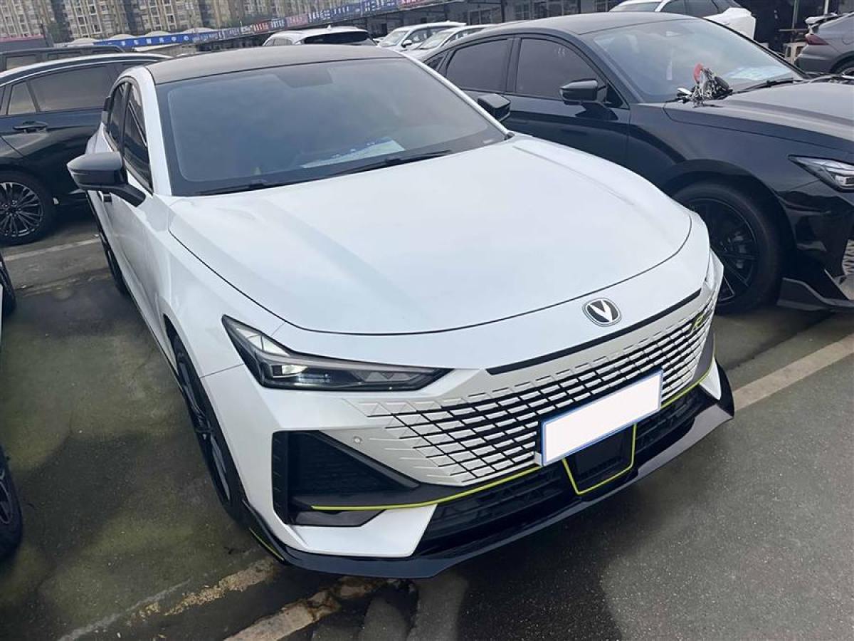 長安 長安UNI-V  2022款 1.5T 運動版圖片