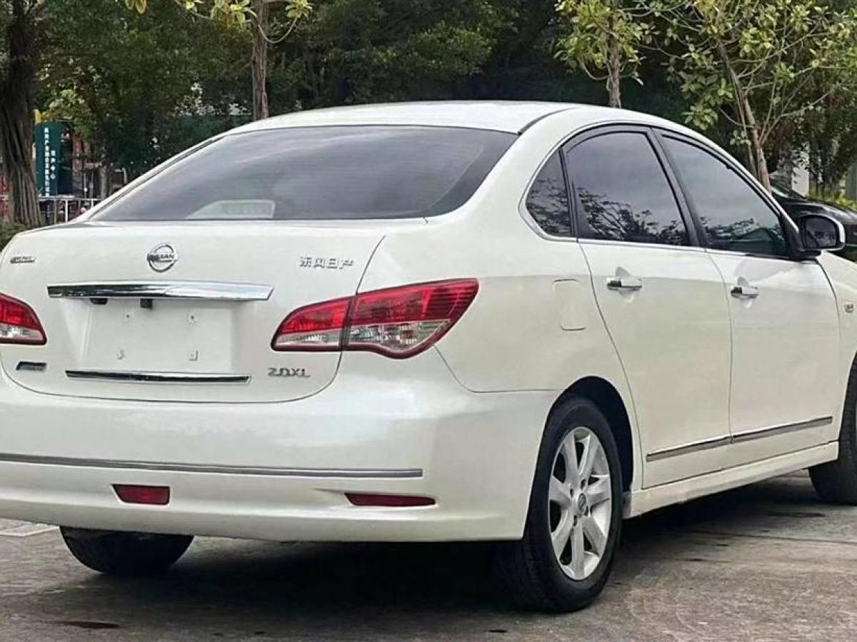 日產(chǎn) 軒逸  2009款 2.0XL CVT科技天窗版圖片