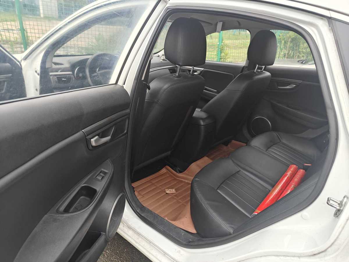 奔騰 B50  2016款 1.6L 自動豪華型圖片