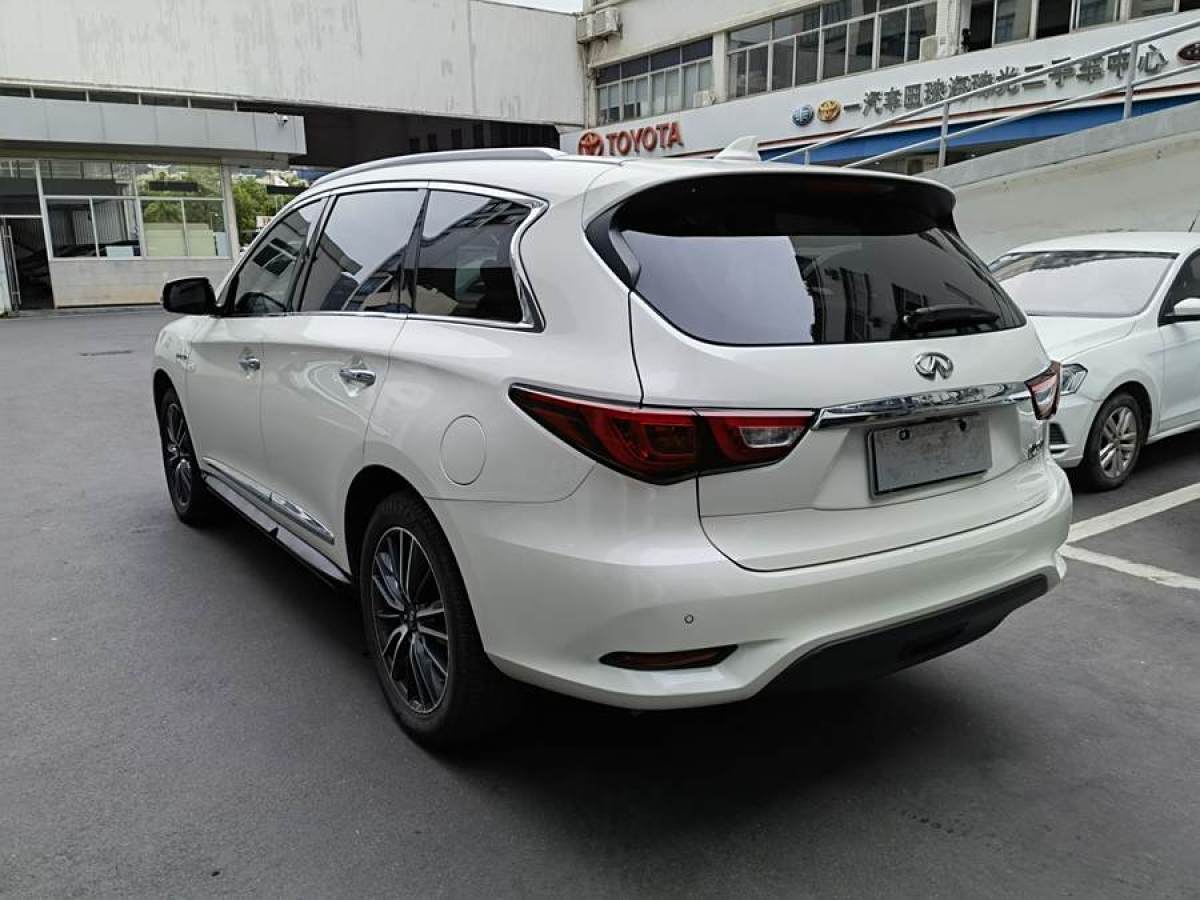 英菲尼迪 QX60  2020款 2.5 S/C Hybrid 兩驅(qū)卓越版 國(guó)VI圖片