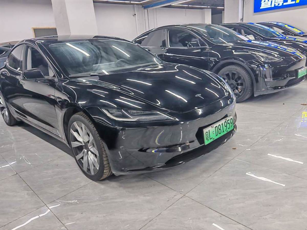 特斯拉 Model 3  2023款 后輪驅(qū)動(dòng)版圖片