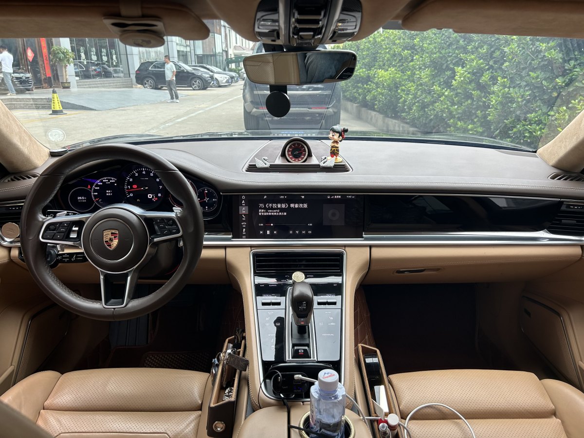 保時(shí)捷 Panamera  2017款 Panamera 行政加長(zhǎng)版 3.0T圖片
