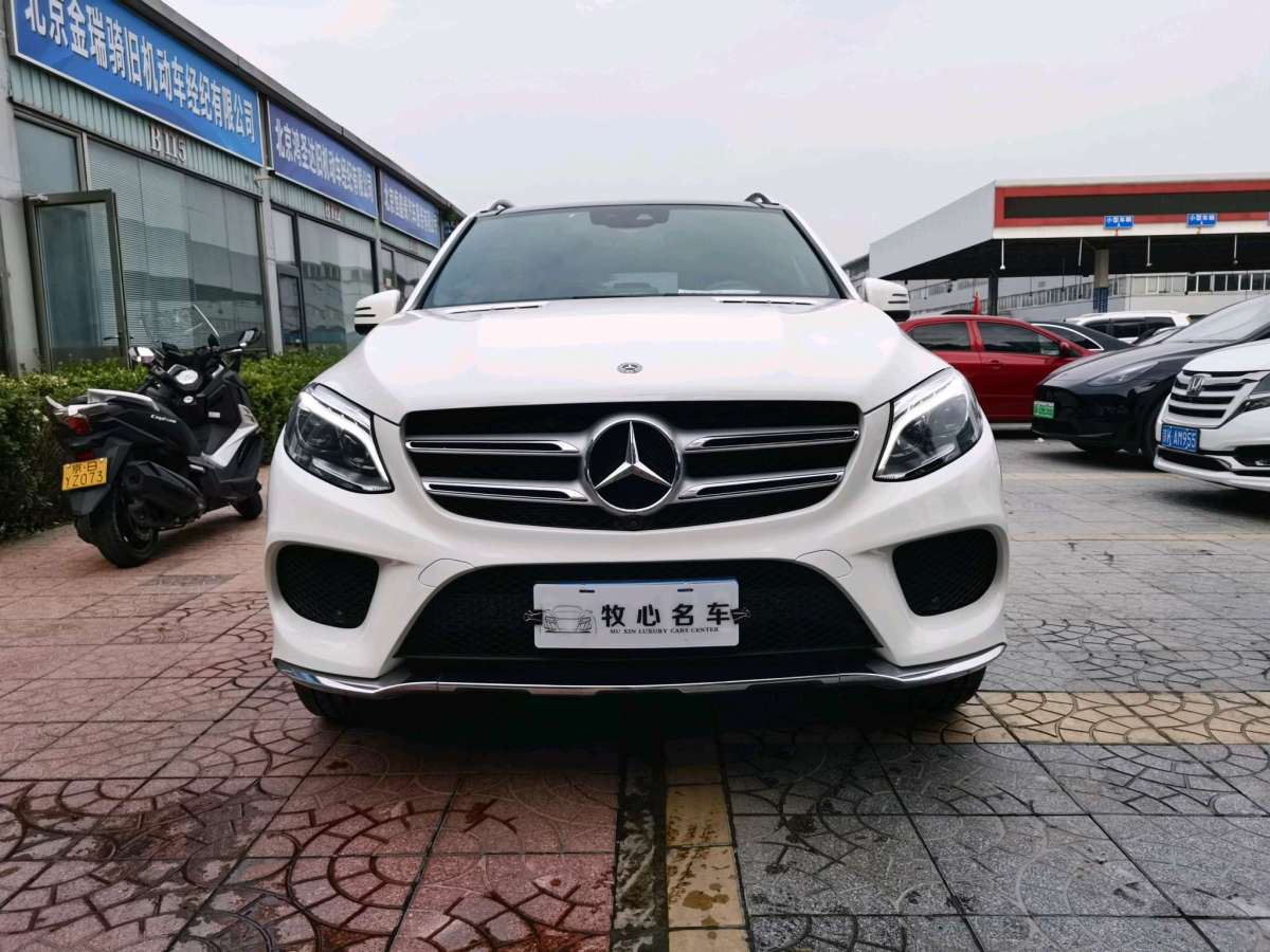 奔馳 奔馳GLE  2017款 GLE 320 4MATIC 豪華型圖片