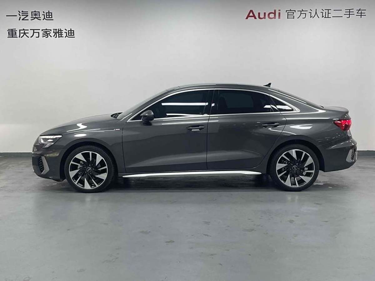 奧迪 奧迪A3  2023款 改款 A3L Limousine 35 TFSI 時(shí)尚運(yùn)動(dòng)型圖片