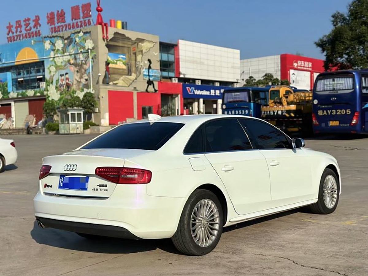 奧迪 奧迪A4L  2015款 35 TFSI 自動舒適型圖片