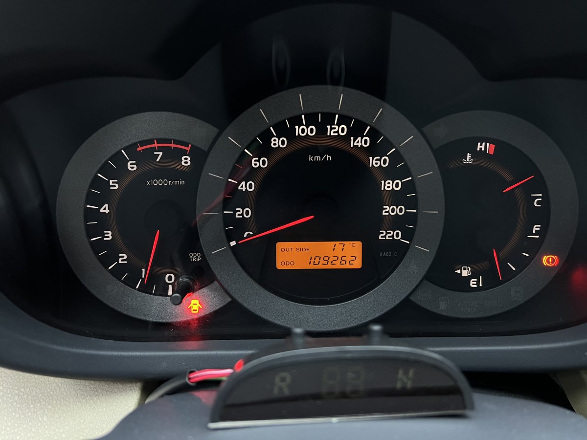 豐田 RAV4  2019款 榮放 2.0L CVT兩驅(qū)先鋒版圖片