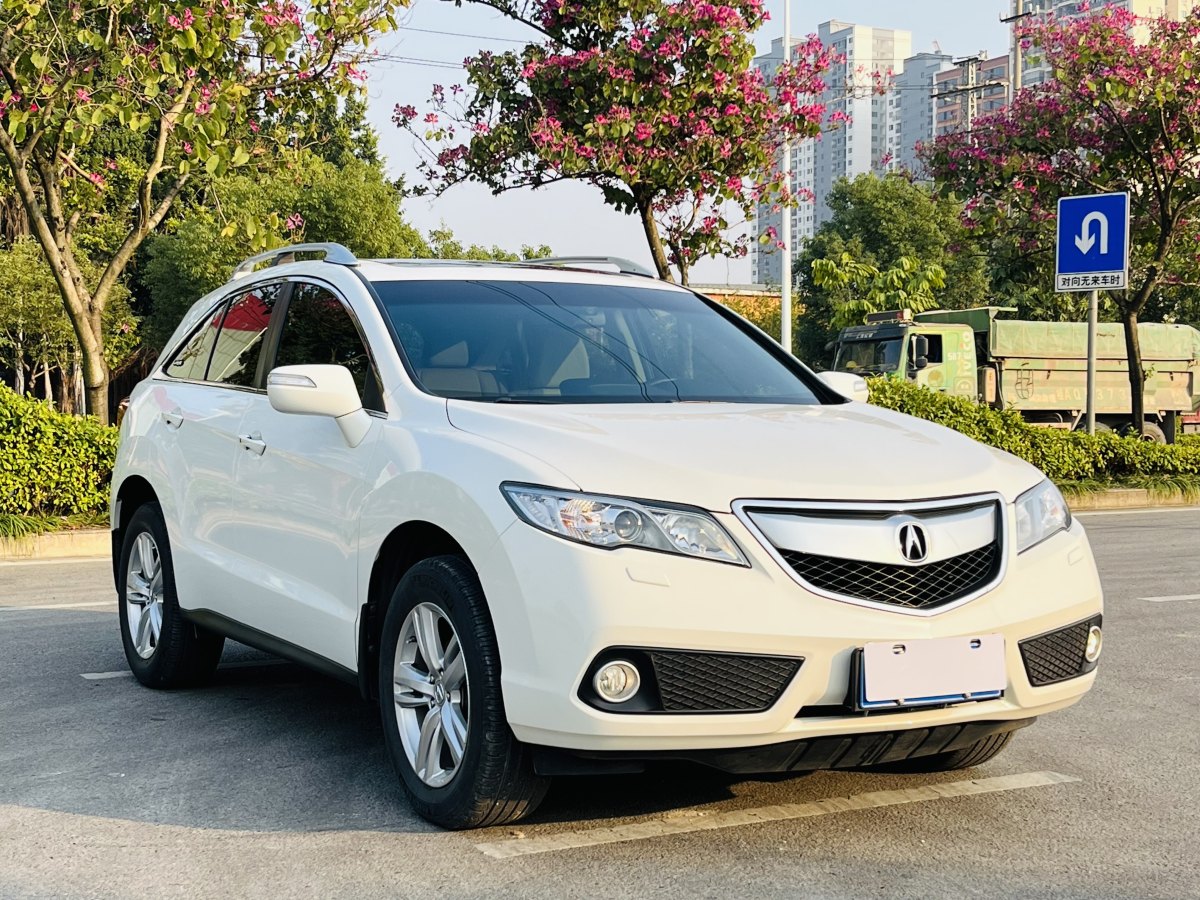 謳歌 RDX  2013款 3.0L 兩驅(qū)精英版圖片