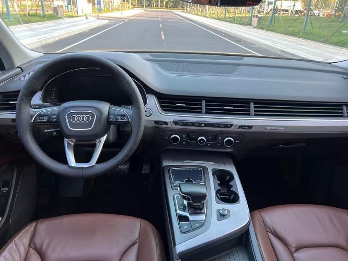 奧迪 奧迪Q7  2016款 45 TFSI S line運(yùn)動(dòng)型圖片