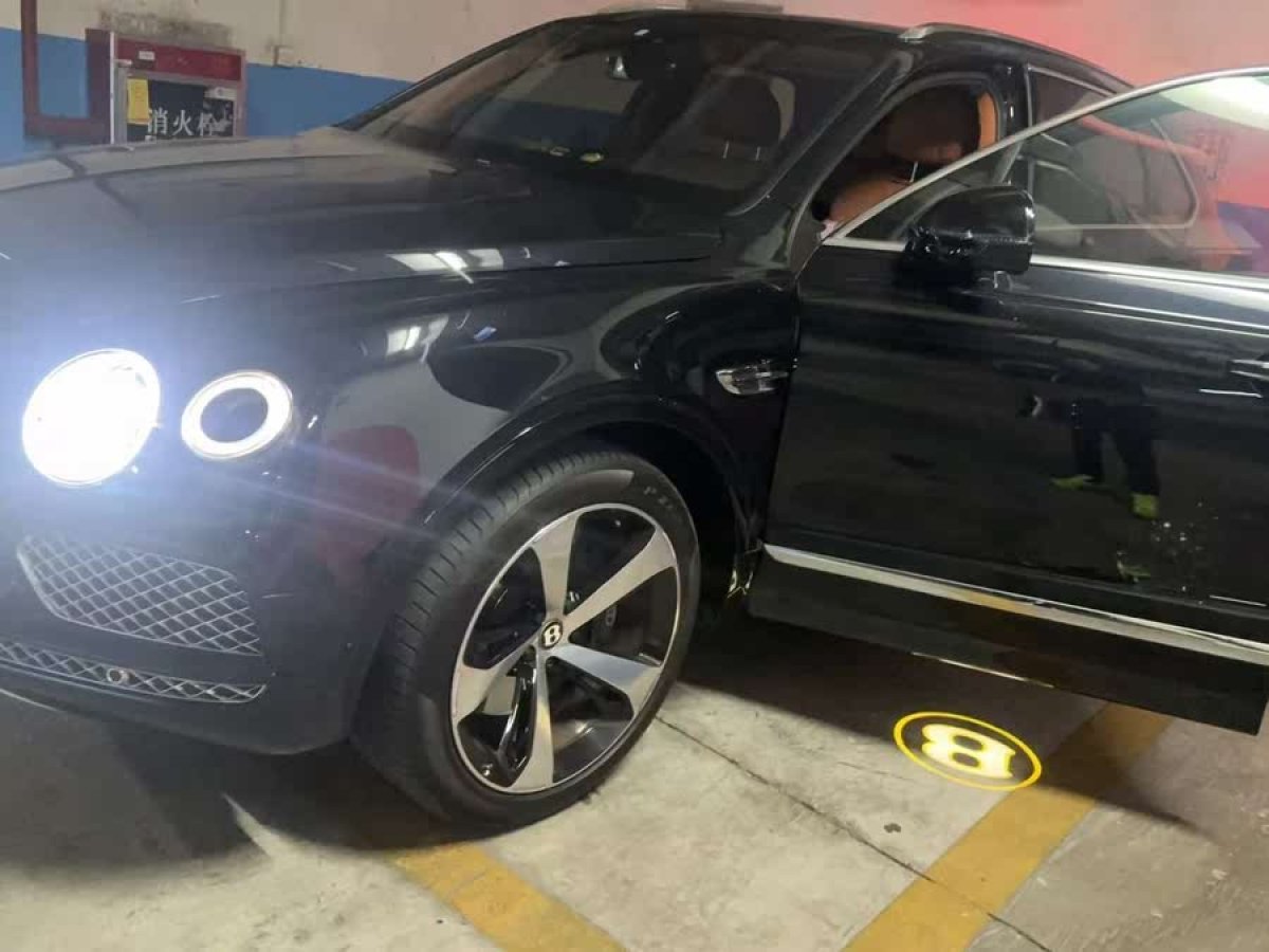 賓利 添越  2018款 4.0T V8圖片