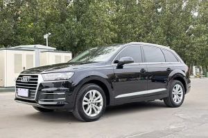 奥迪Q7 奥迪 45 TFSI 舒适型