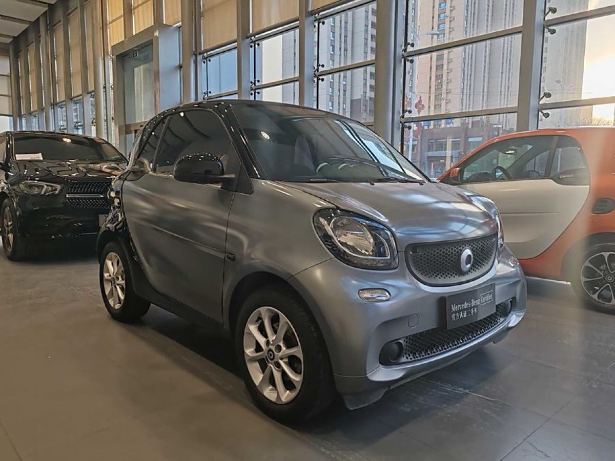 smart fortwo  2018款 1.0L 52千瓦硬頂靈動(dòng)版圖片