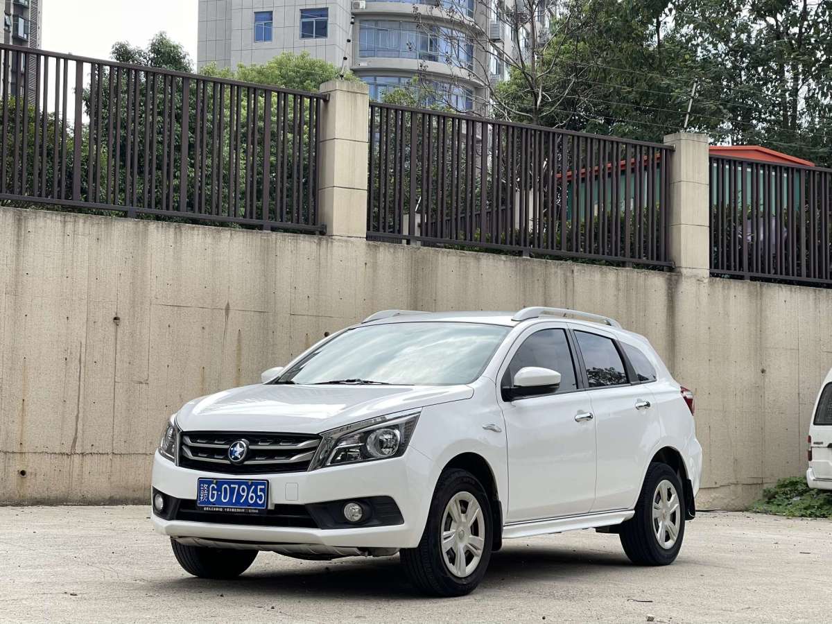 啟辰 T70  2016款 1.6L 手動(dòng)睿行版圖片