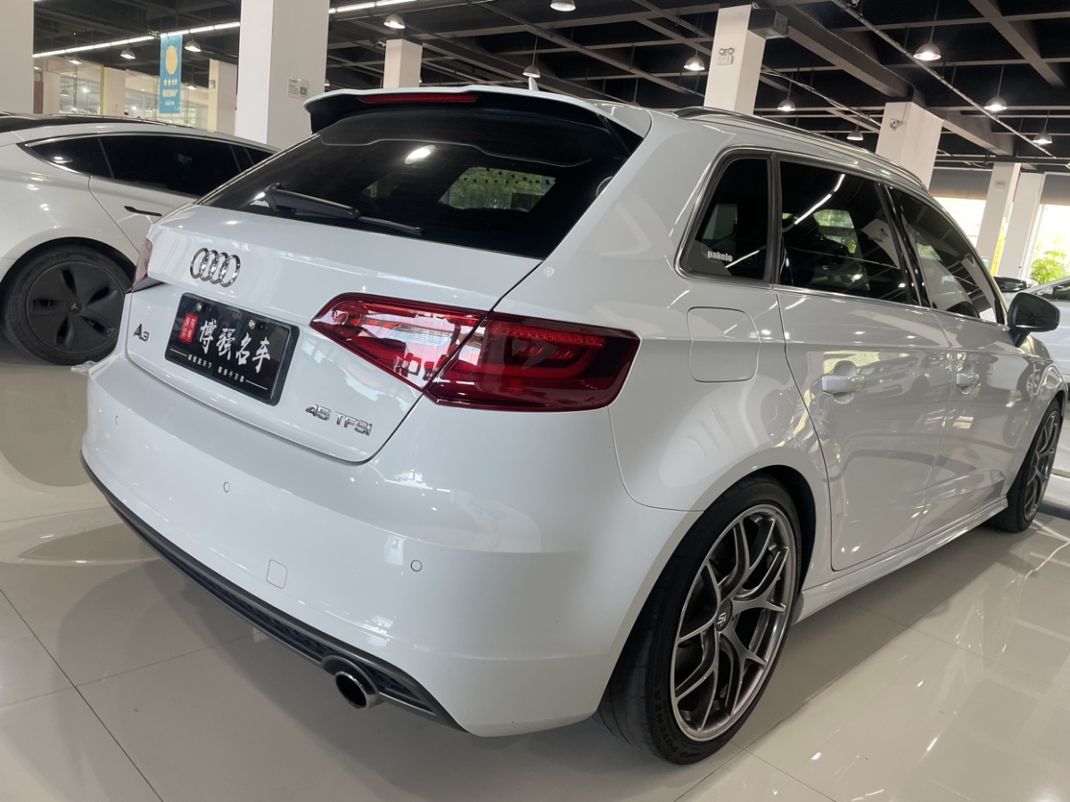 2016年7月奧迪 奧迪A3  2015款 Sportback 45 TFSI S line 運(yùn)動(dòng)型