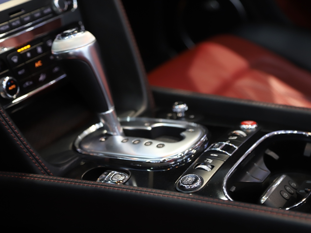 Bentley Continental2012 4.0T GTC V8图片