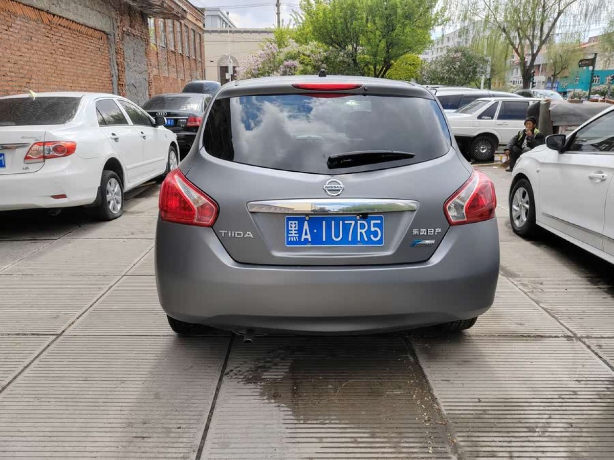 日產(chǎn) 騏達(dá)  2013款 1.6L CVT酷咖版圖片
