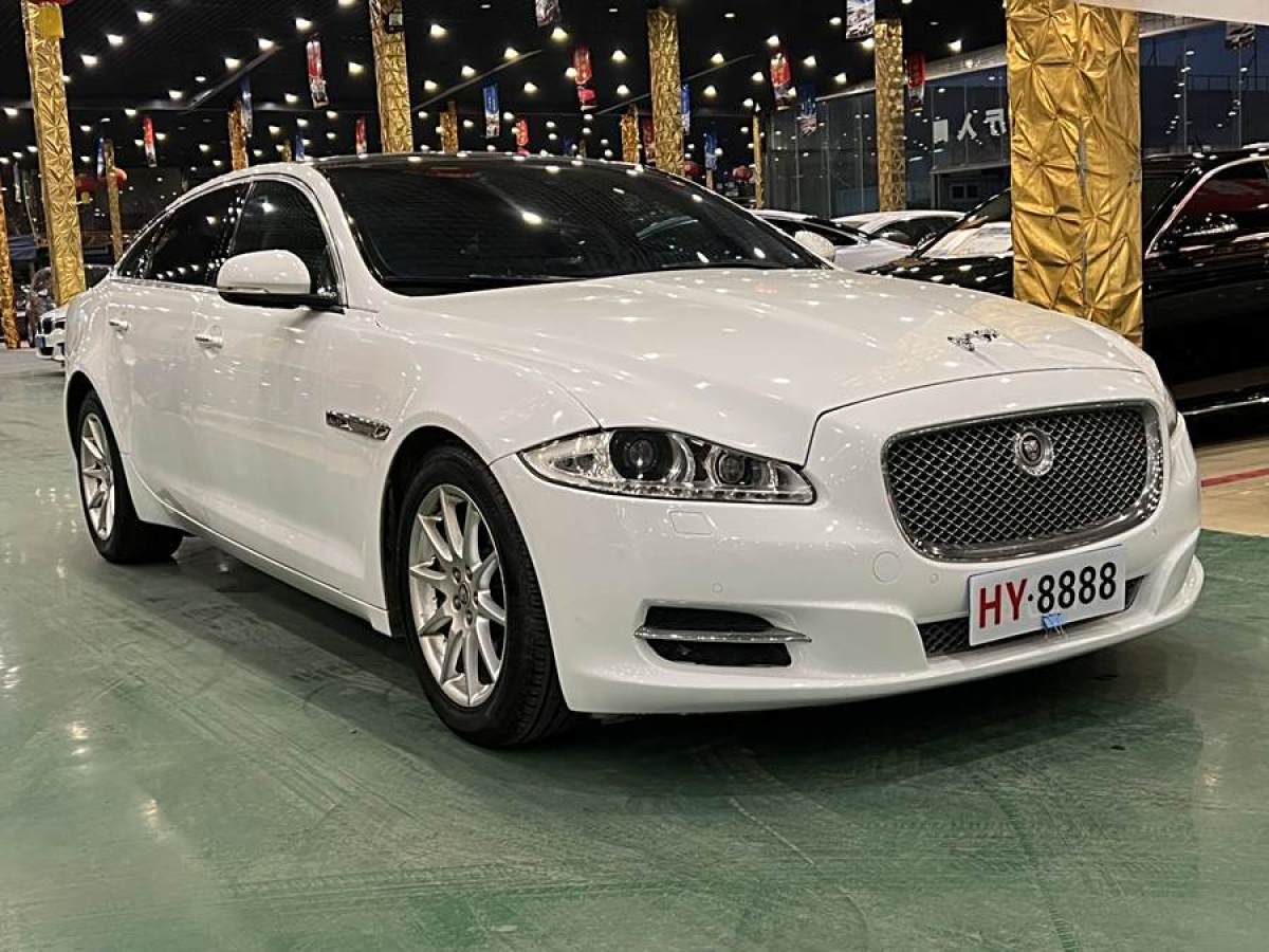 捷豹 XJ  2013款 XJL 3.0 SC 全景商務(wù)版圖片