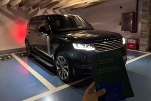 攬勝 路虎 3.0 L6 360PS 盛世版