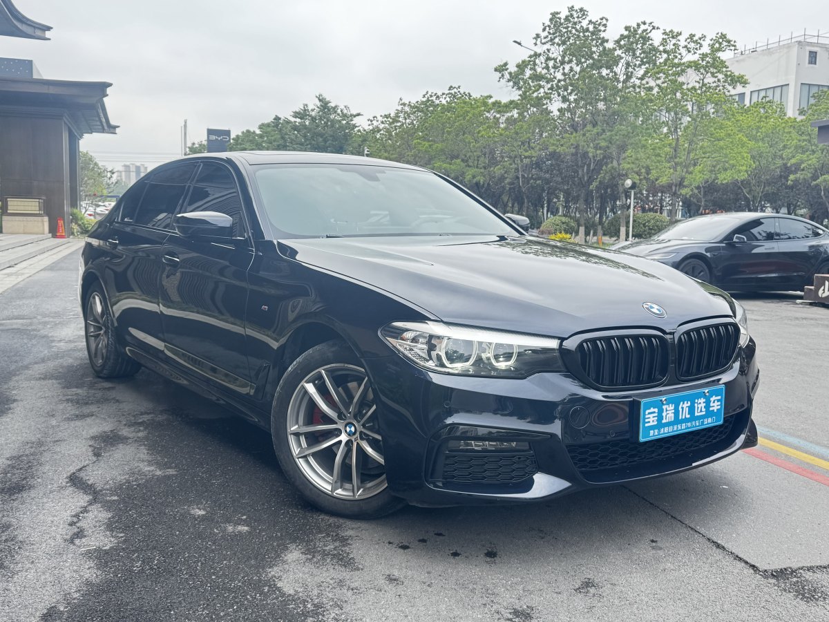 寶馬 寶馬5系  2019款 525Li M運(yùn)動(dòng)套裝圖片