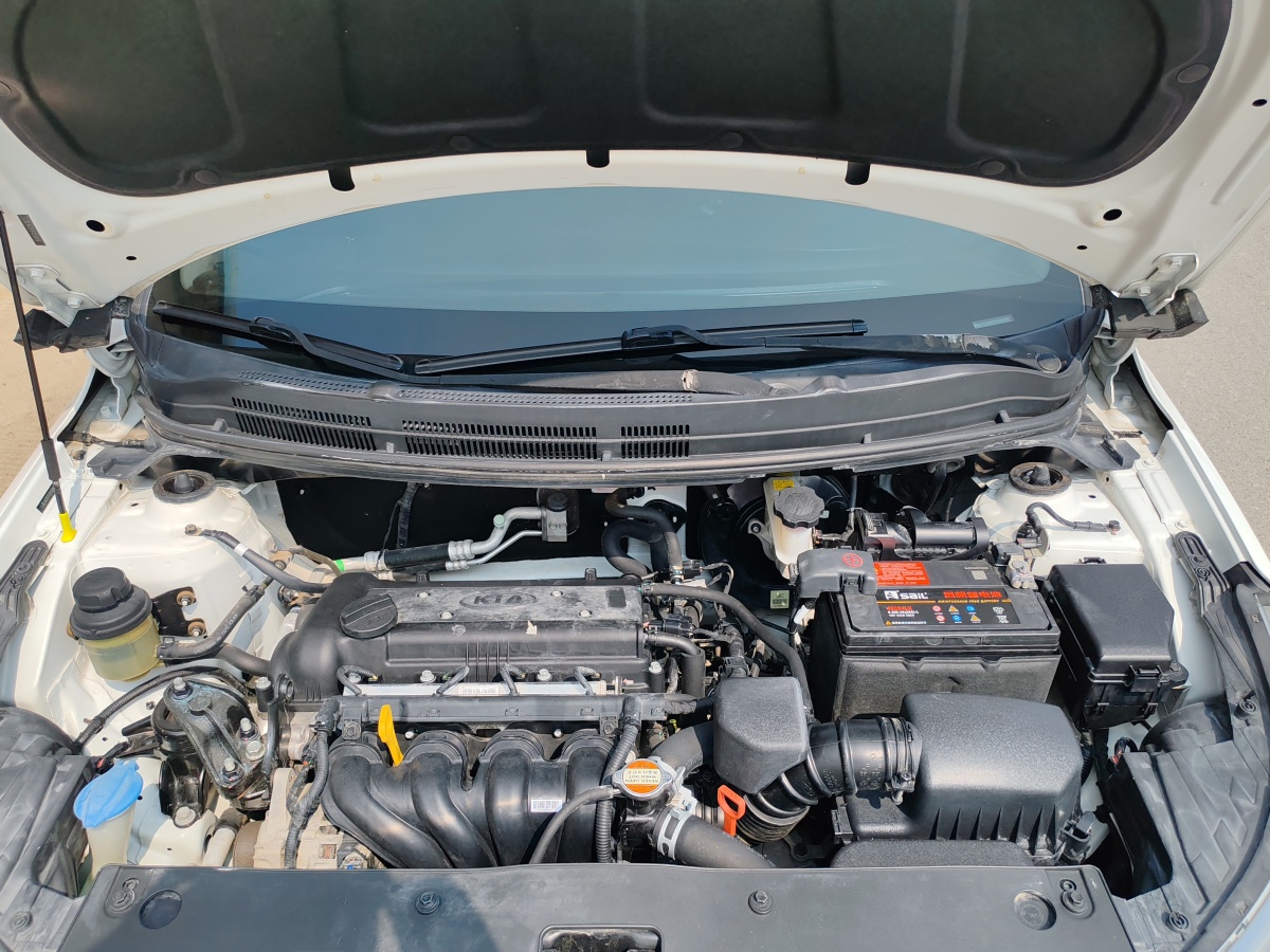 2015年10月起亞 K2  2015款 三廂 1.4L AT GLS