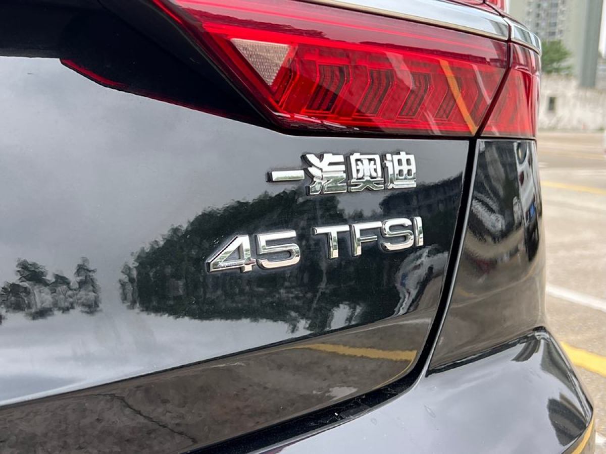 奧迪 奧迪A6L  2022款 45 TFSI 臻選動感型圖片