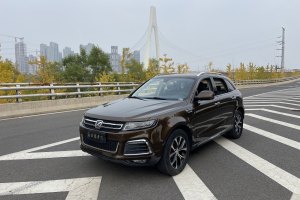 2016年10月眾泰 T600  運動版 2.0T DCT尊貴型