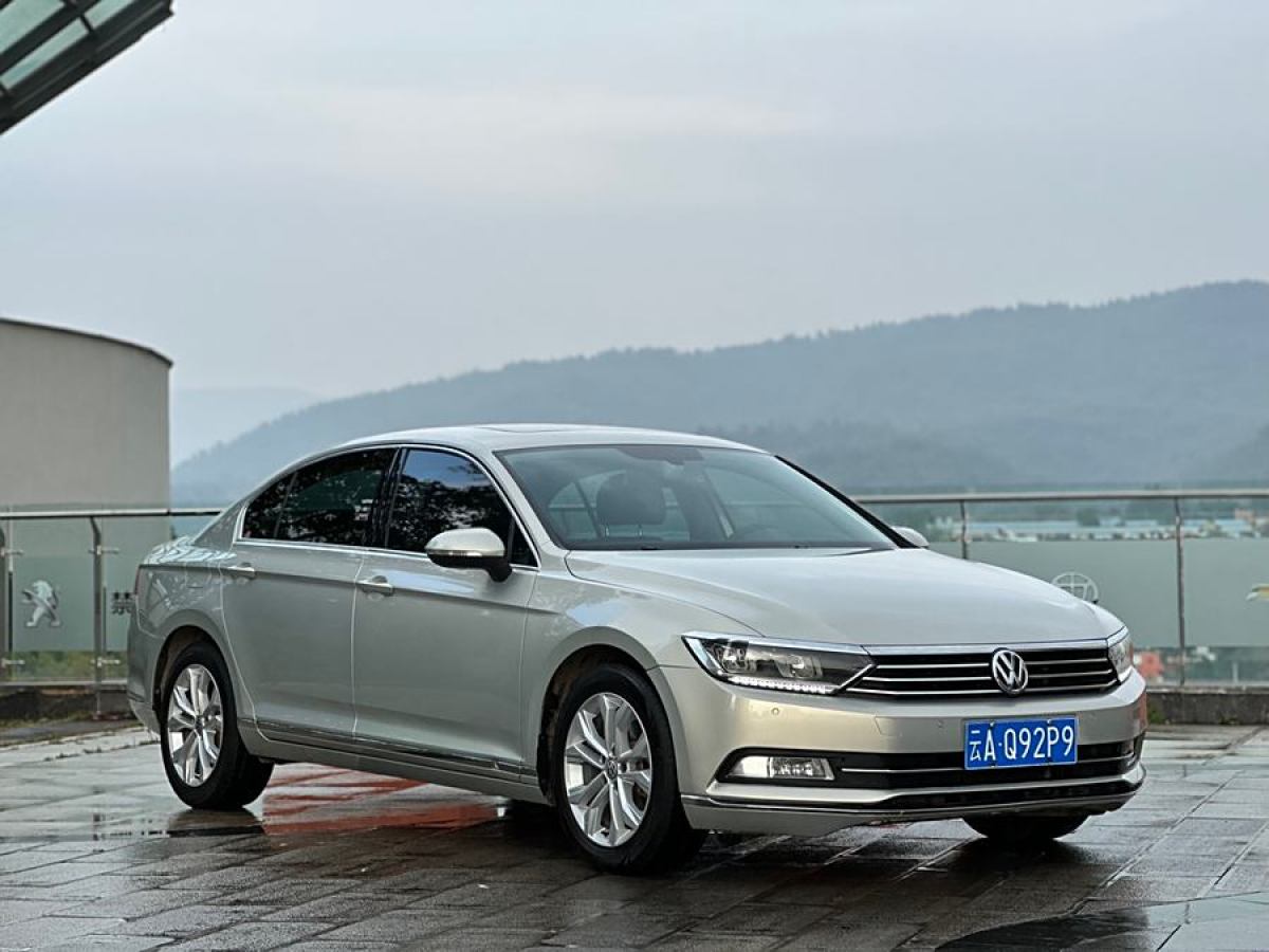 大眾 邁騰  2018款 改款 330TSI DSG 豪華型圖片