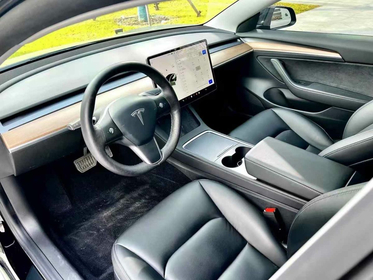 特斯拉 Model S  2021款 Plaid Plus 版圖片