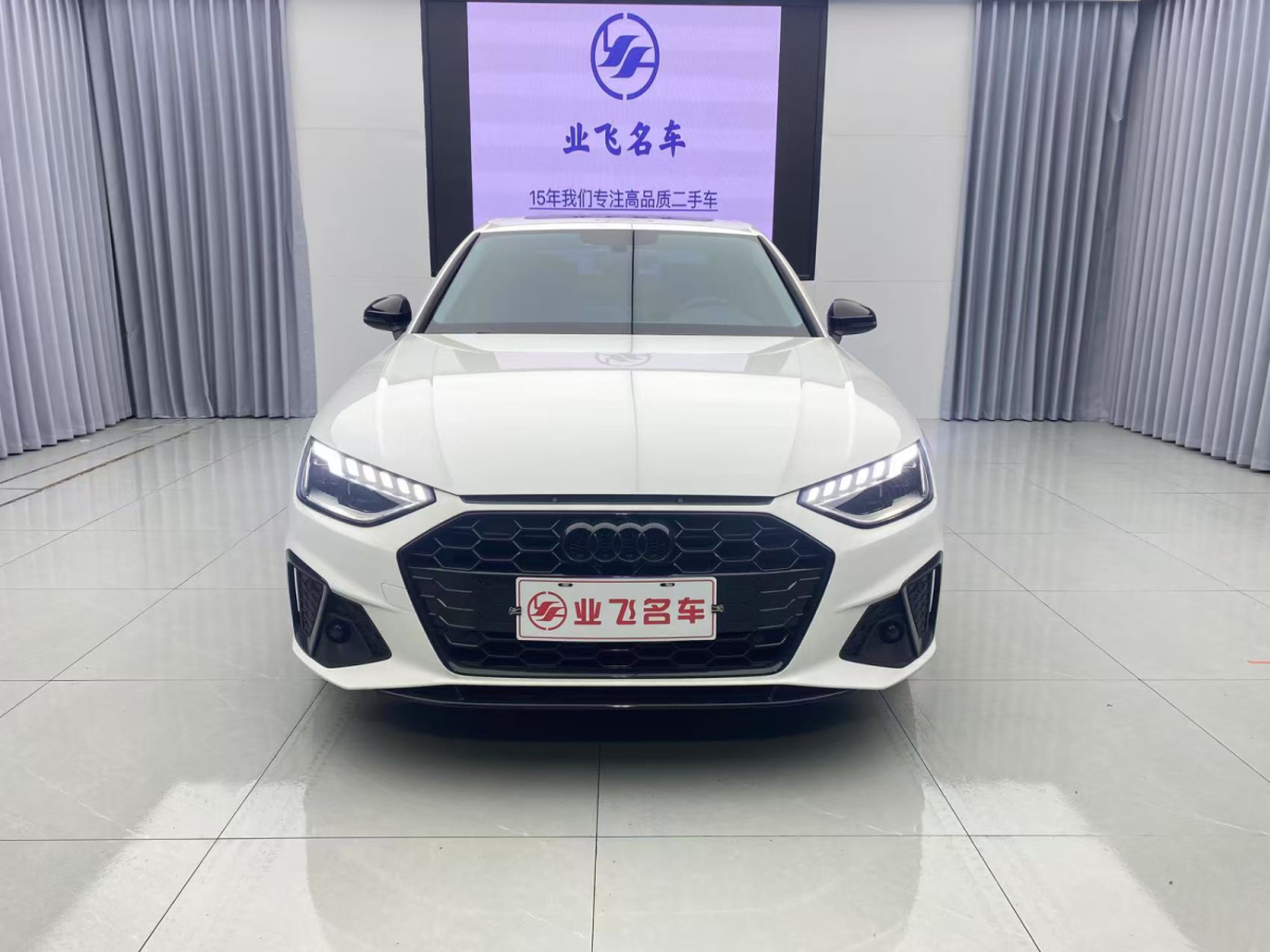 奧迪 奧迪A4L  2022款 40 TFSI 豪華動(dòng)感型圖片